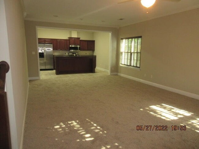 Building Photo - Beautiful 4 Bedroom in Navarre!