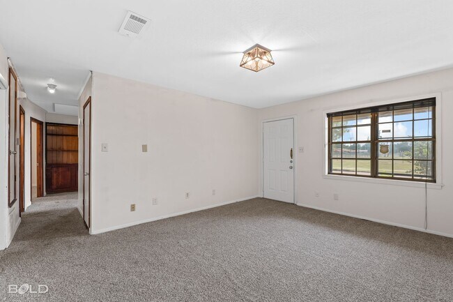 Building Photo - Check Out this 3 Bed 1.5 in Shreveport!