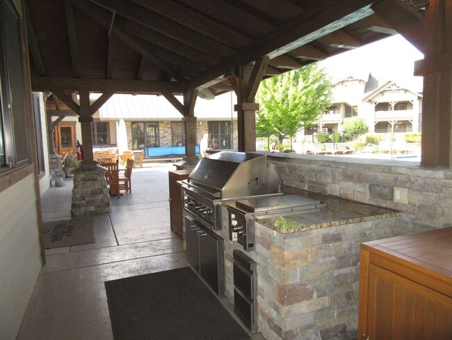 Building Photo - Delightful Monterra 2 Bed 2 Bath Condo with Views of Glacier Park