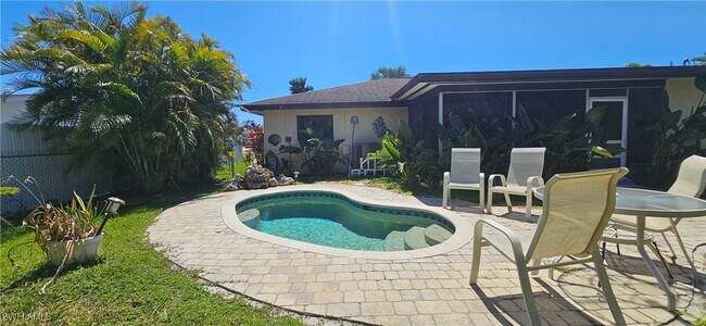 Building Photo - 237 SW 48th Terrace