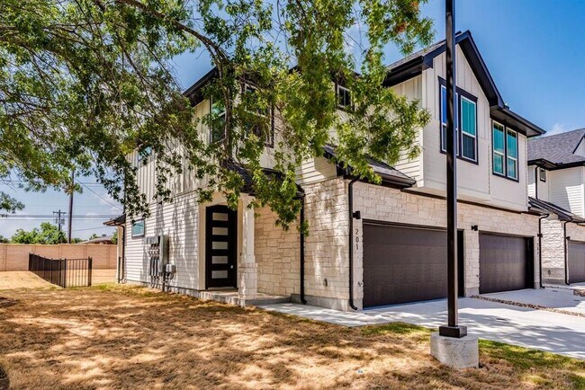 Building Photo - 2600 Gattis School Rd