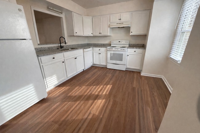 Building Photo - 5537 Lynbrook Lndg