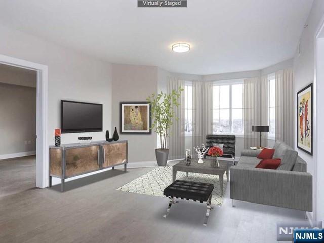 Building Photo - 555 10th St