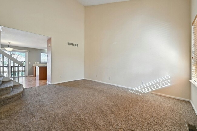Building Photo - 5633 S Yakima St