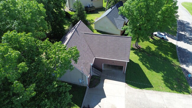 Building Photo - 2105 Academy Way