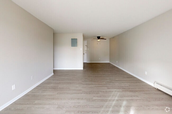 2BR, 1BA - 700SF - Living Room - Matek