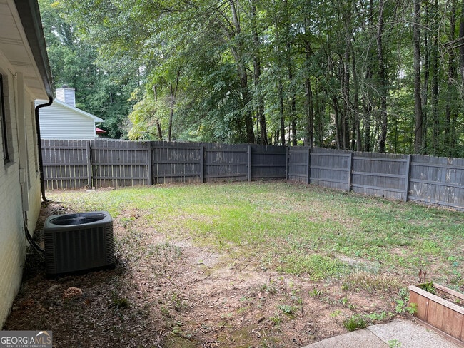 Building Photo - 407 Deergrass Trail