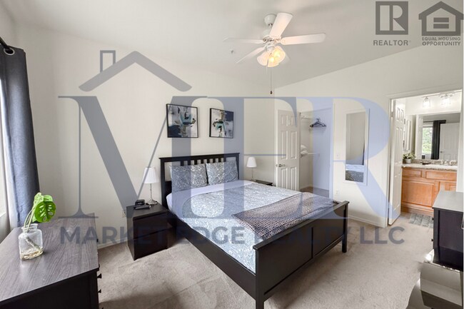 Building Photo - 2Bed/2Bath Furnished Condo at Chandler Blvd/40th St! Ready for Immediate Move-In!
