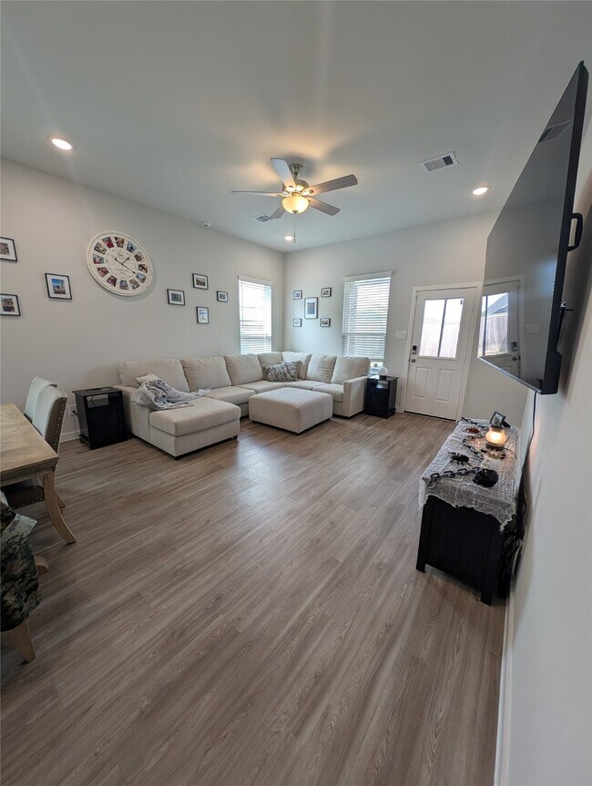 Building Photo - 21106 Armstrong County Dr