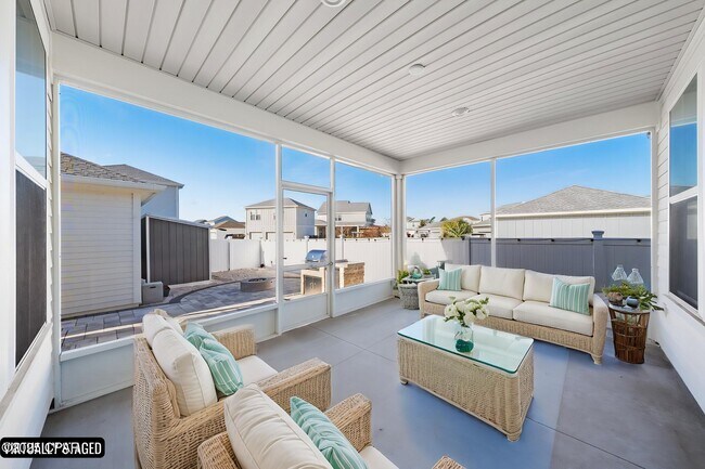 Building Photo - 1301 Savory Ct