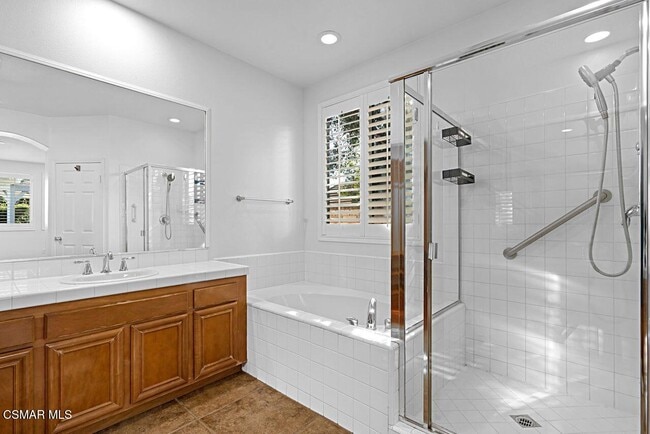 Building Photo - 193 Via Felicia