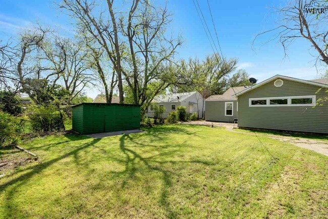 Building Photo - 2508 Fain St