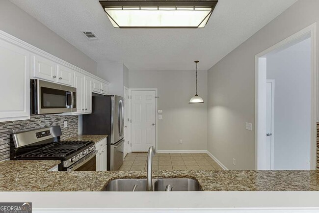 Building Photo - 2421 Elkhorn Ter