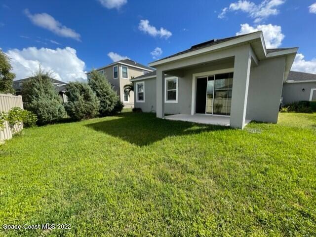 Building Photo - 2881 Casterton Dr