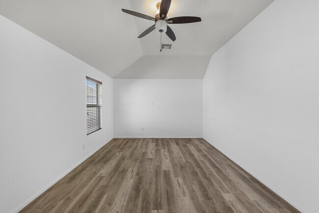 Building Photo - 4810 Jarl Ct