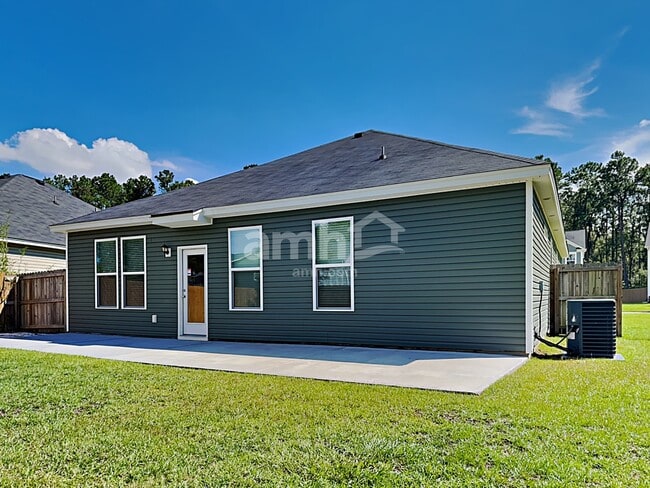 Building Photo - 391 Southwilde Way