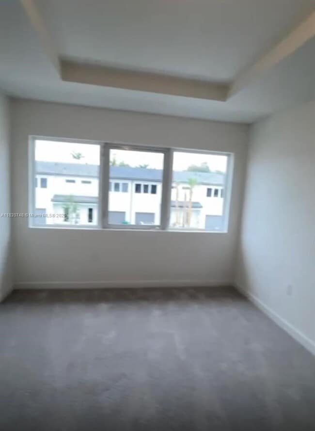 Building Photo - 5145 SW 37th St