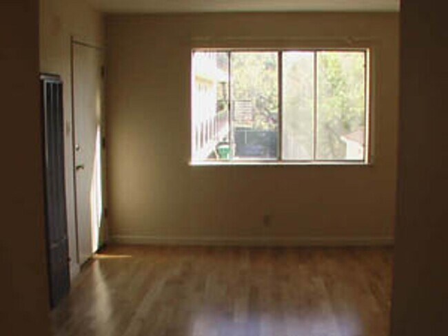 Building Photo - 38th & Shafter Apartments