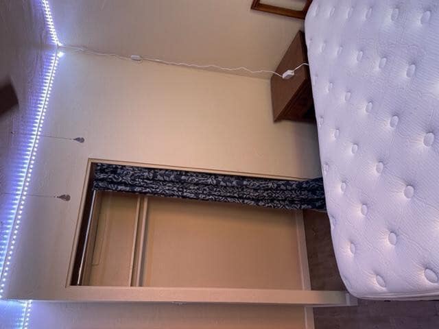 Building Photo - 2011 N Van Ness Ave