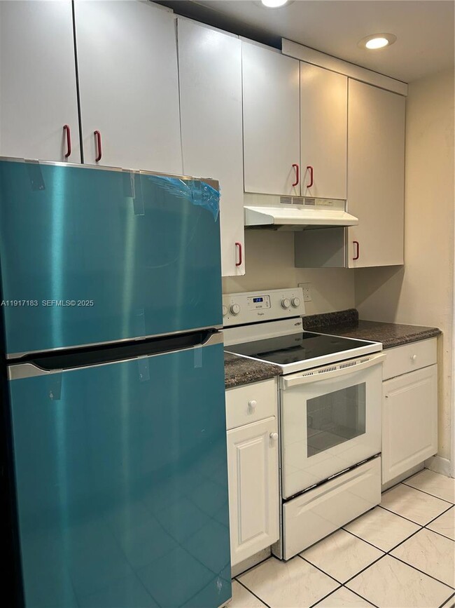 Building Photo - 2355 NW 120th Ln