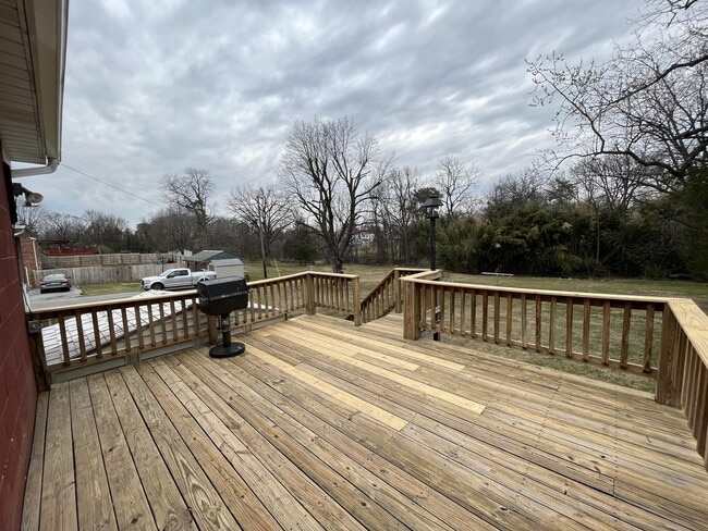 Building Photo - 2235 Middle St