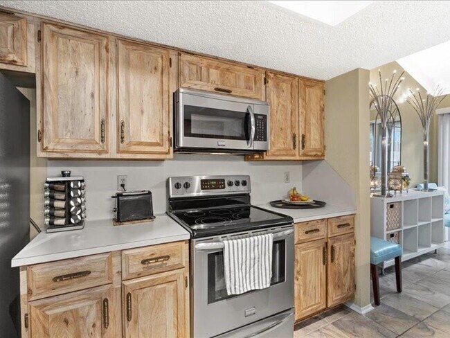 Building Photo - 1607 Coronado Hills Dr