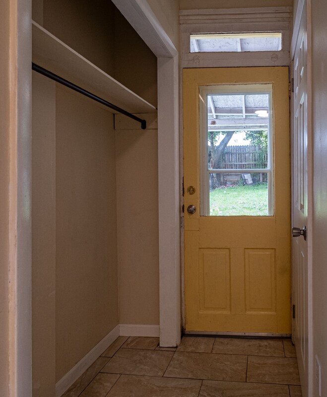 Building Photo - 438 Nevin St