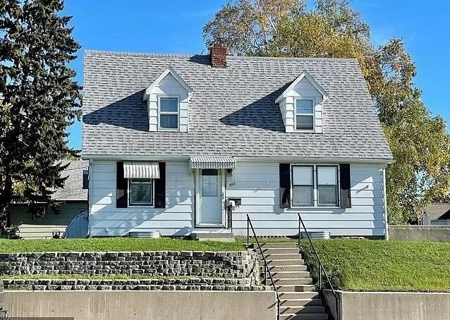 Primary Photo - 502 W 6th St