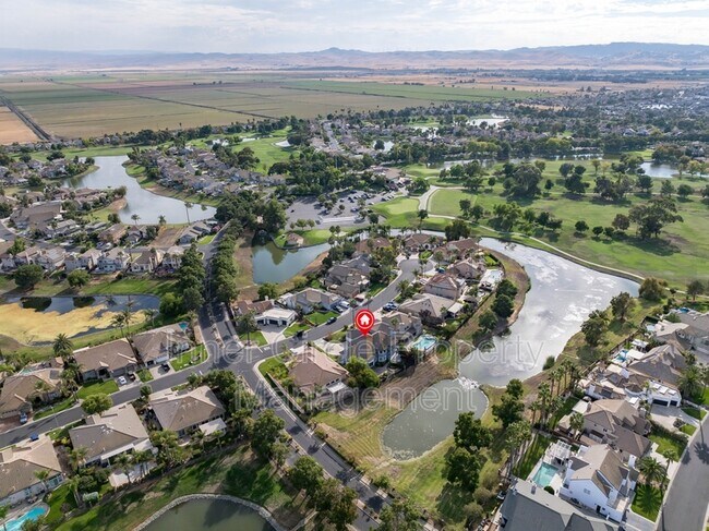Building Photo - 5771 Gateway Ct