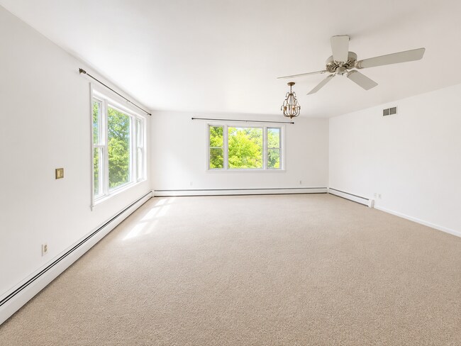 Building Photo - 103 Terrace View Dr