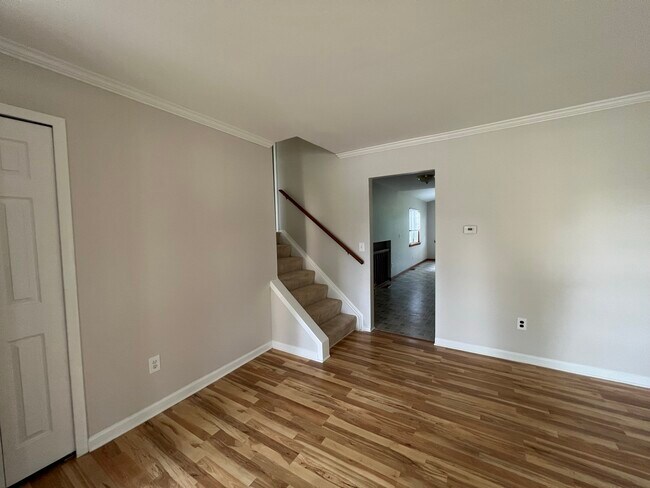 Building Photo - 1891 N Lake Dr