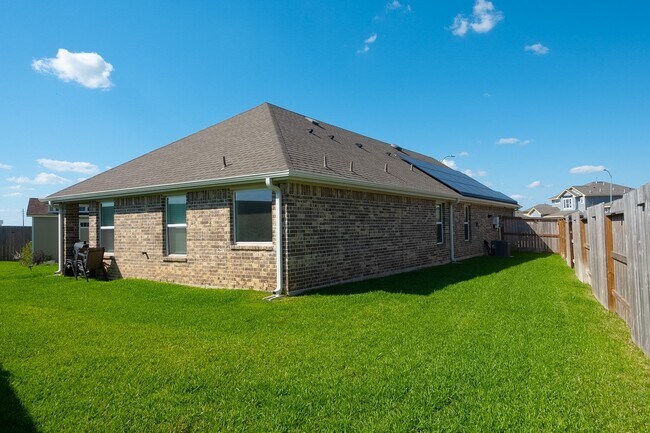 Building Photo - 5108 Marcasca Dr