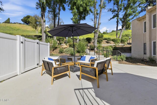 Building Photo - 28947 E Thousand Oaks Blvd