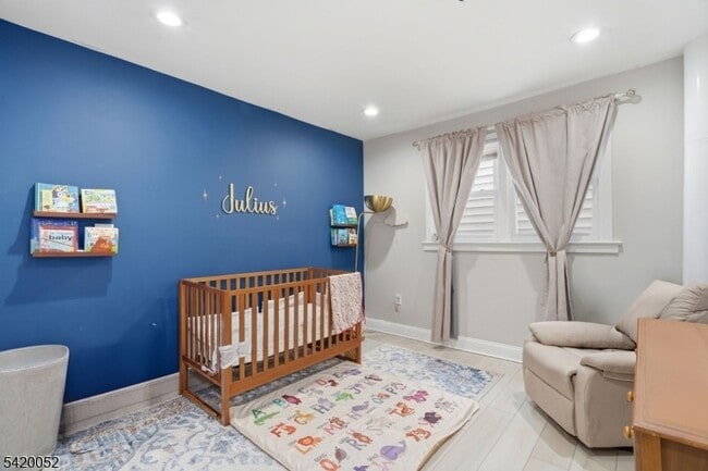 Building Photo - 87 Madison Ave