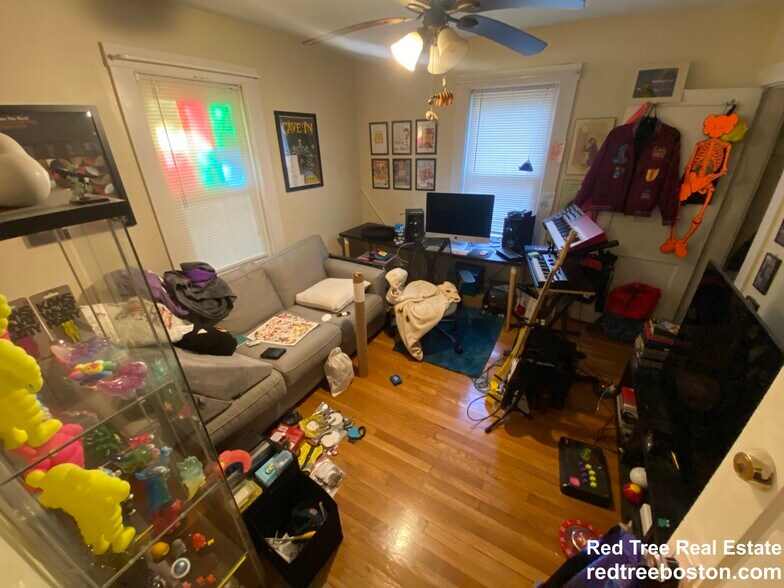 Building Photo - 1186 Chestnut St