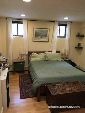 Building Photo - 12 Dean Rd