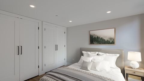 Building Photo - 729 N Sangamon St