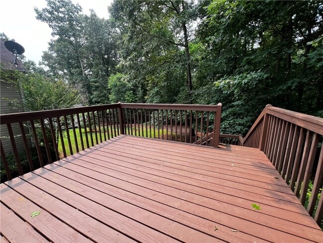 Building Photo - 633 Forest Pine Dr