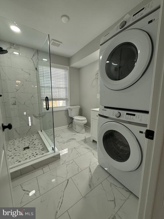 Building Photo - 510 Caroline St