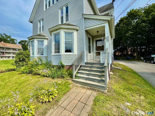 Building Photo - 43-45-45 Mathewson St