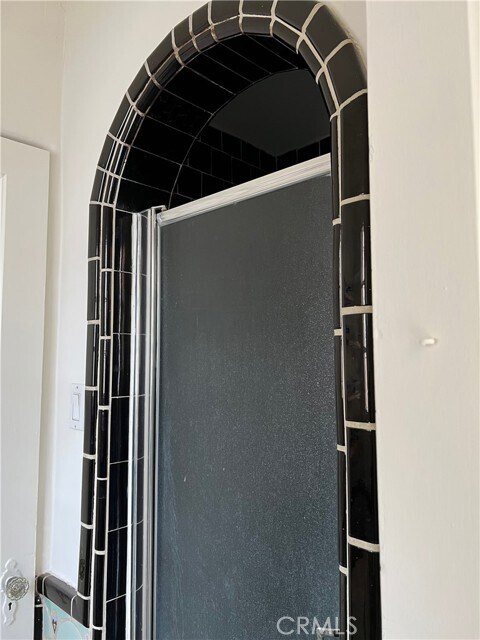 Building Photo - 425 S Palm Dr