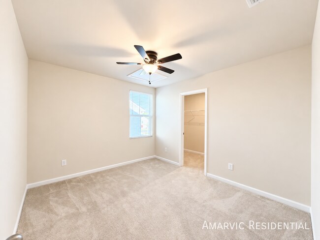 Building Photo - 228 Nepeta Dr
