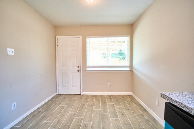 Building Photo - 7214 Westbranch Dr