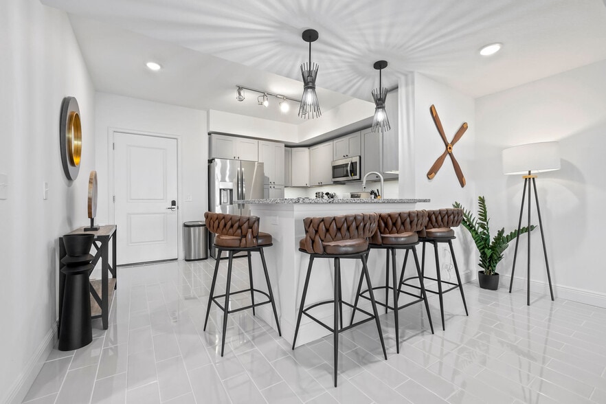 Building Photo - 701 Pilot Ln