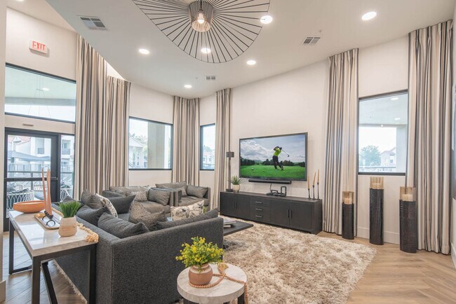 Building Photo - 7900 E Princess Dr