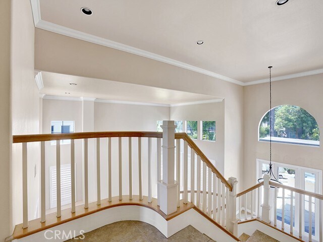 Building Photo - 2326 Pinehurst Dr