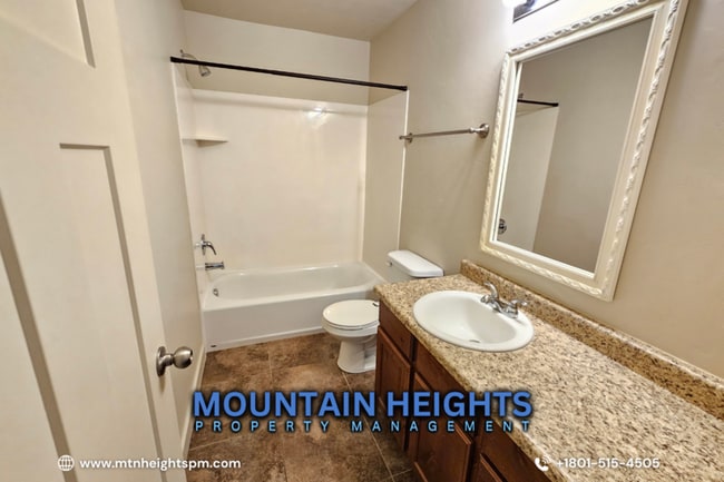 Building Photo - 14397 S Oakfield Way