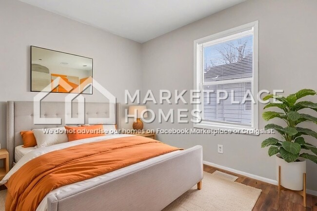 Building Photo - 23115 Tawas Ave