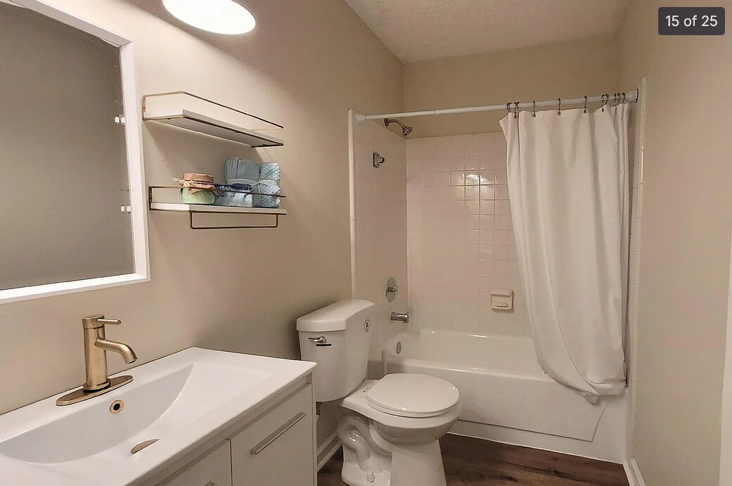 Building Photo - 2311 Sandpiper St