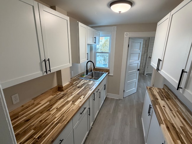 Building Photo - 505 Rimmon St